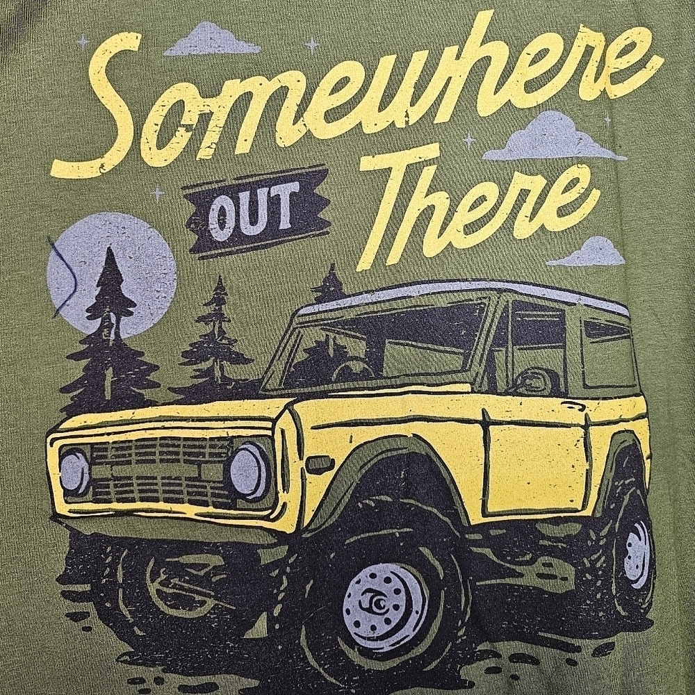 Green Graphic Short-Sleeve Tee w Yellow SUV Print, 100% Cotton, Kids Size Large - Picture 2 of 8